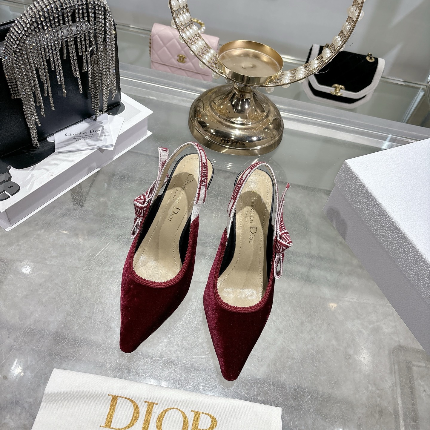 디올(DIor) CD 나비 장식 스틸레토 뮬 구두 신발