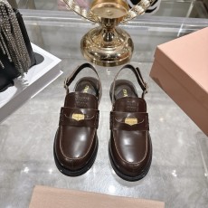 미우미우(miumiu) 코인 슬링백 샌들 로퍼 단화 신발