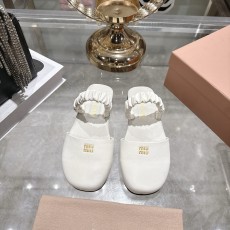 미우미우(miumiu) 밴딩 플랫 피셔맨 샌들 신발