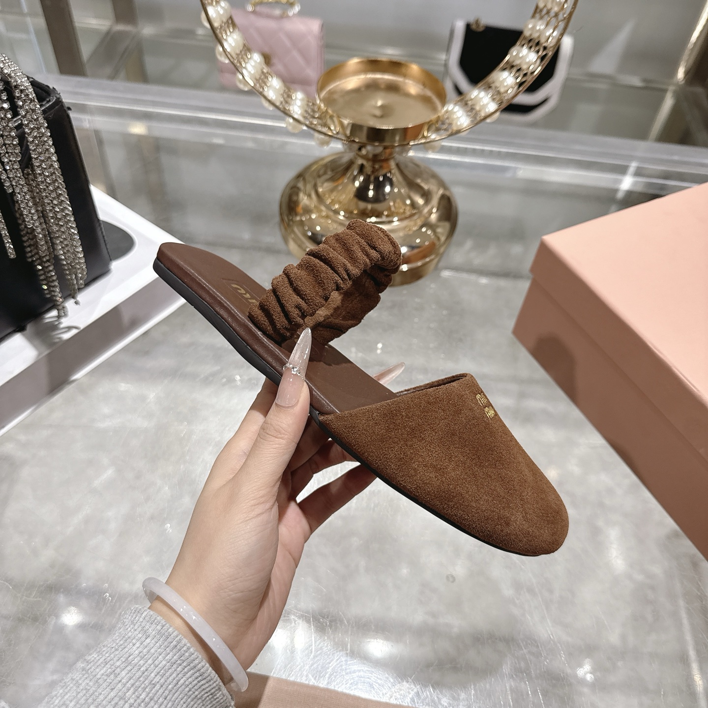 미우미우(miumiu) 밴딩 플랫 피셔맨 샌들 신발