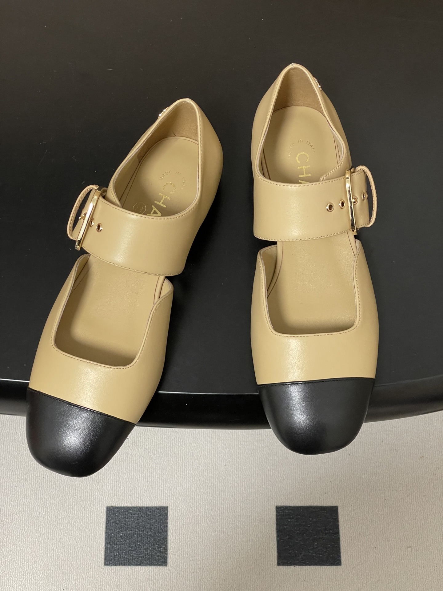 샤넬(Chanel) 26P 신상 투톤 스퀘어토 메리제인 플랫 슈즈 단화 신발