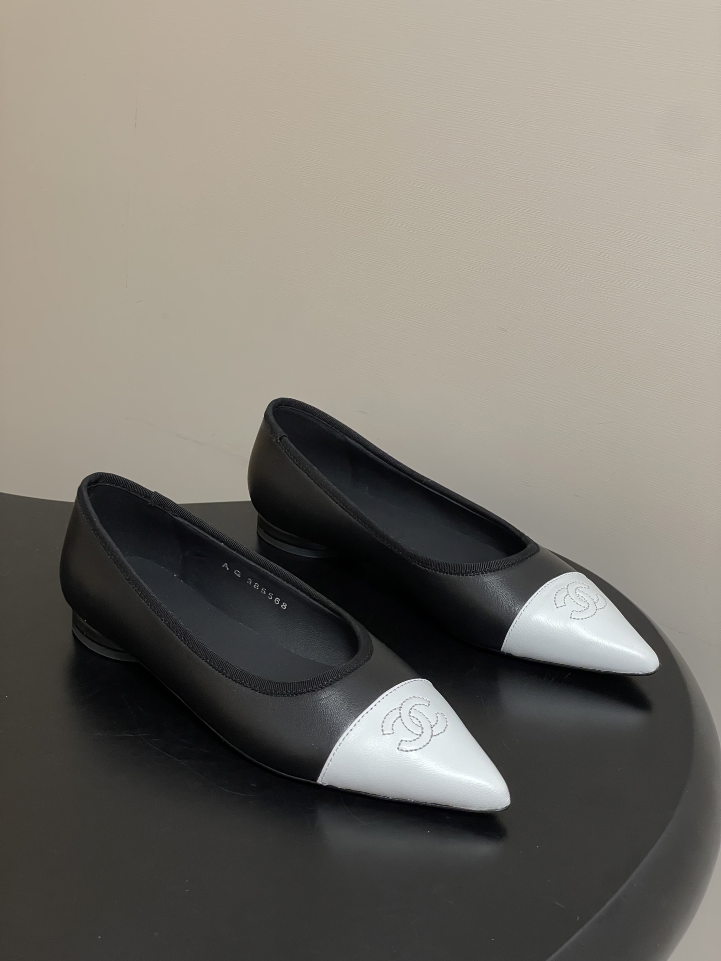 샤넬(Chanel) 26P 스틸레토 배색 발레리나 플랫 슈즈 구두 신발