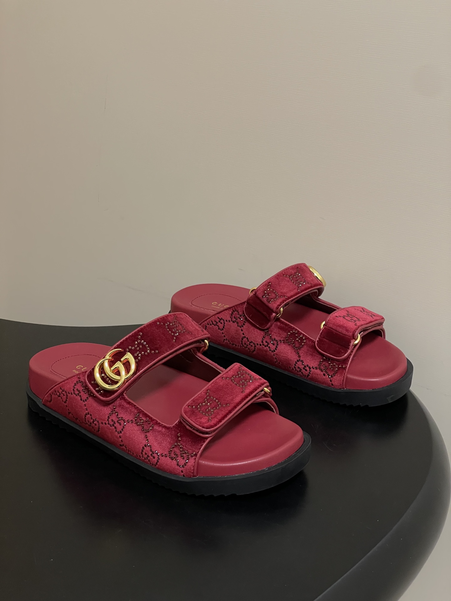 구찌(Gucci) 벨크로 GG 쥬얼리 샌들 슬리퍼 신발