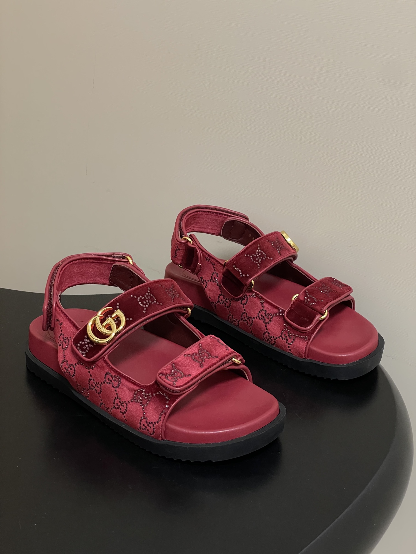 구찌(Gucci) GG 크리스탈 벨크로 샌들 슬리퍼 신발