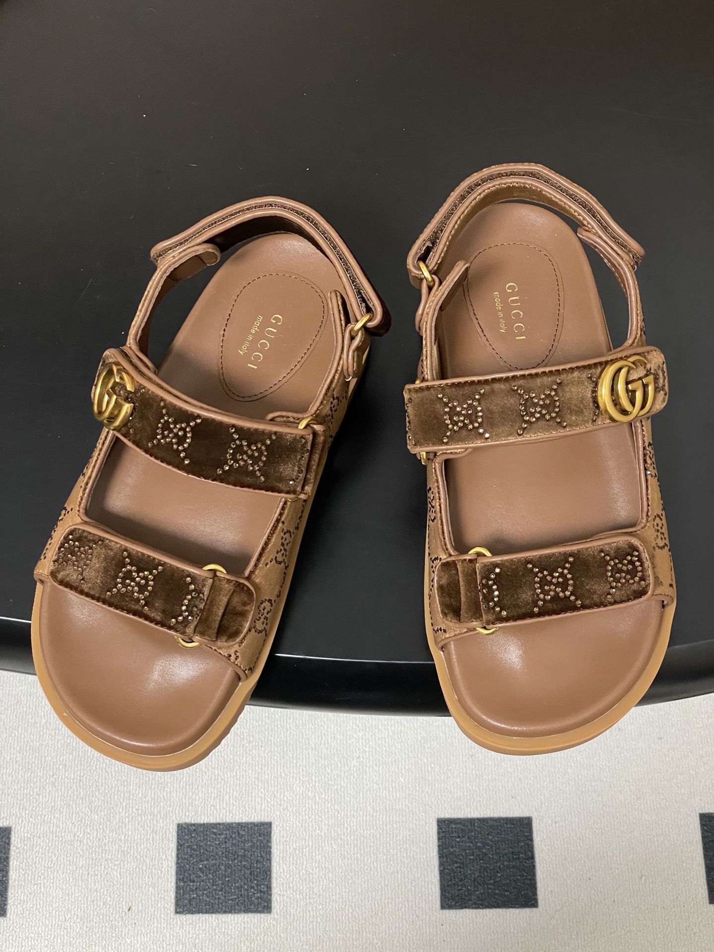 구찌(Gucci) GG 크리스탈 벨크로 샌들 슬리퍼 신발