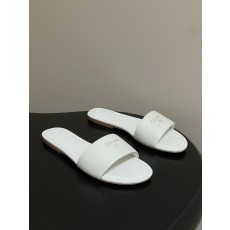 셀린느(CELINE) 클래식 트리옹프(Triomphe) 뮬 샌들 슬리퍼 신발