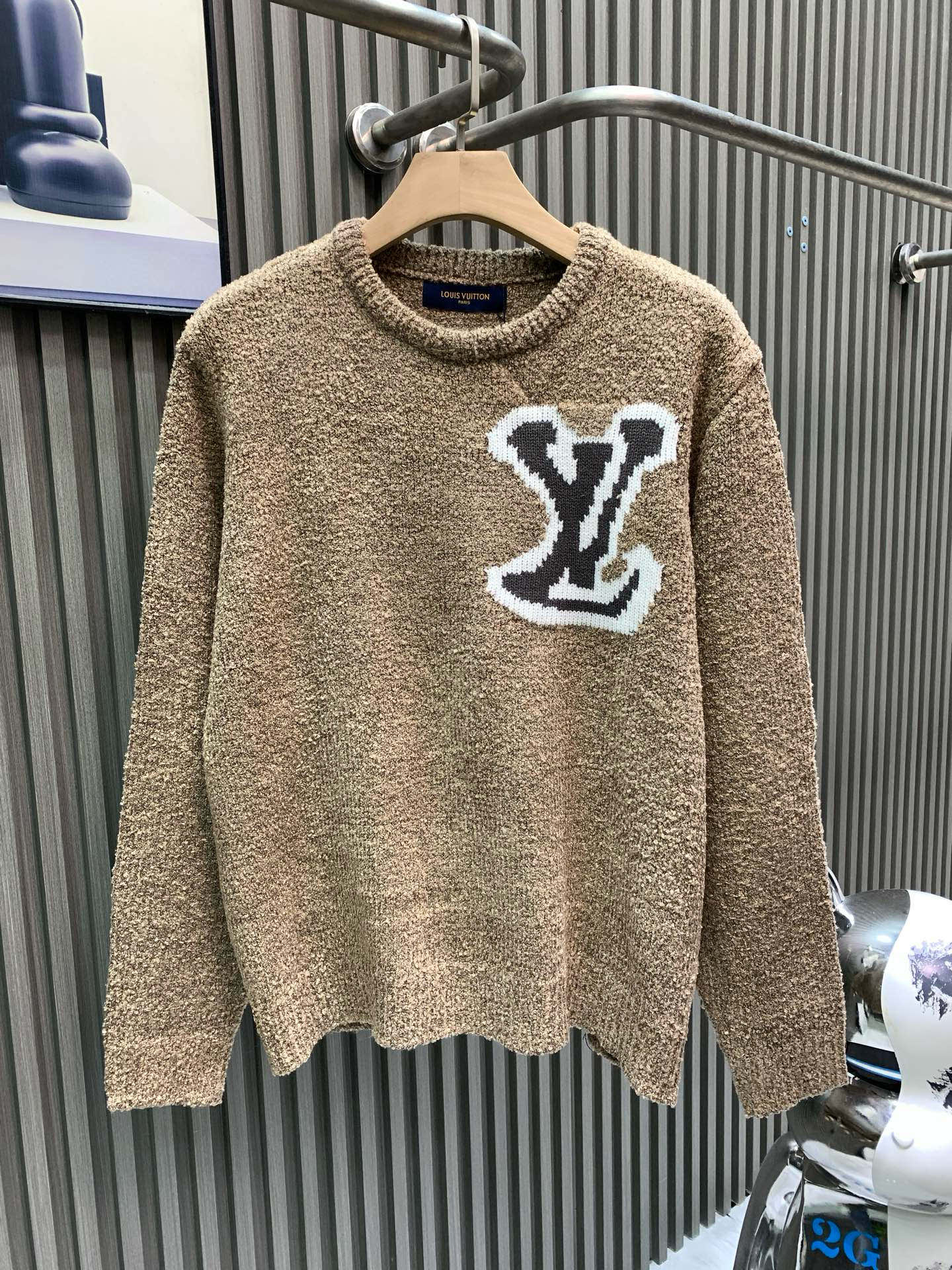 루이비통(LV) 미러 로고 인타르시아 니트 의류