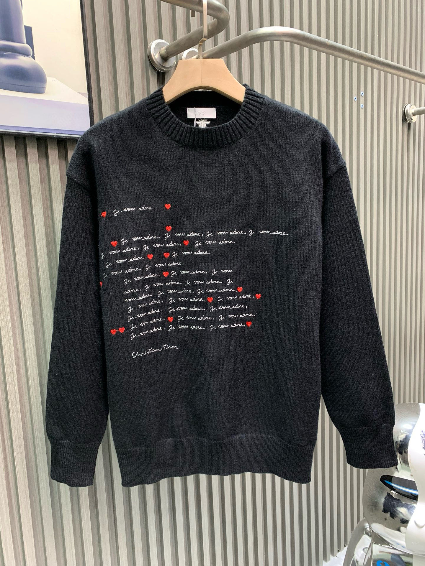 디올(DIOR) 레터 자수 라운드 니트 의류