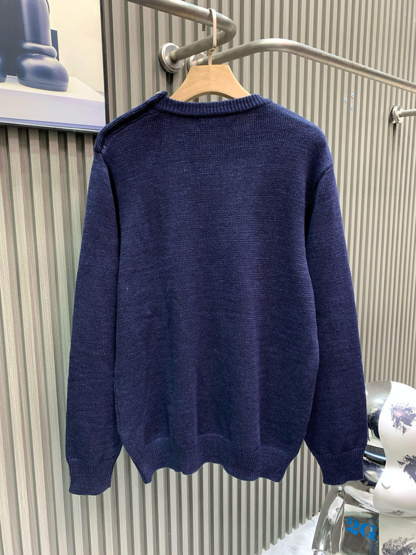 루이비통(LV)자수 로고 코튼 니트 의류