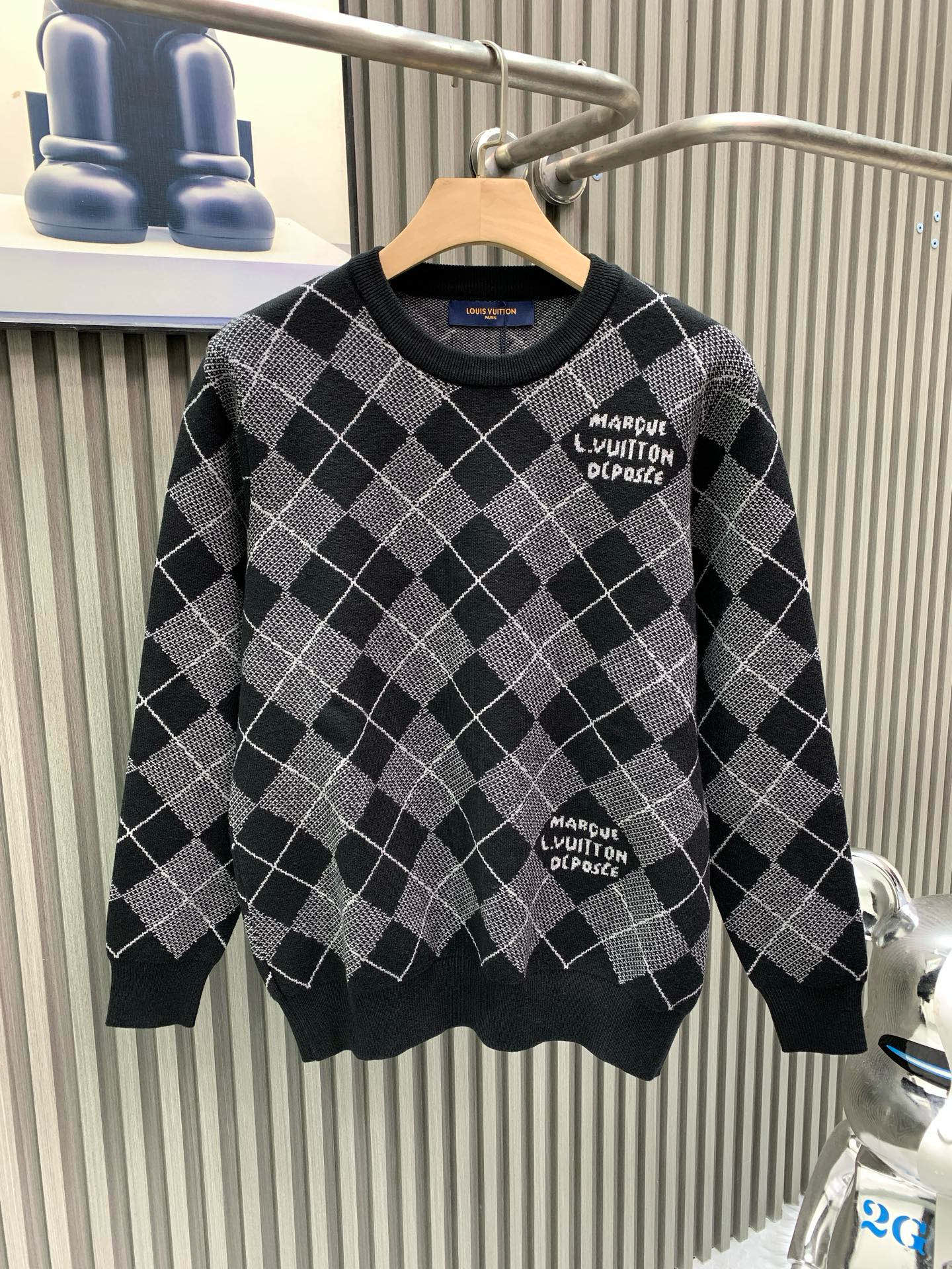 루이비통(LV) 다이아 체크 캐시미어 블렌드 니트 의류