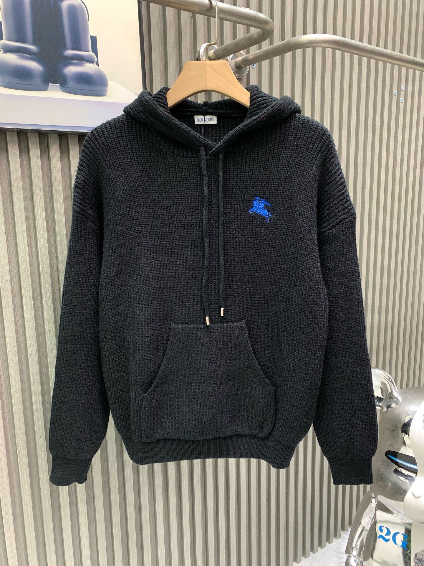 버버리(BURBERRY) 자수 후드 니트 의류