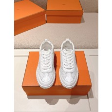 에르메스(HERMES) 스웨이드 고트 레더 스니커즈 신발