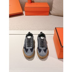 에르메스(HERMES) 스웨이드 고트 레더 스니커즈 신발