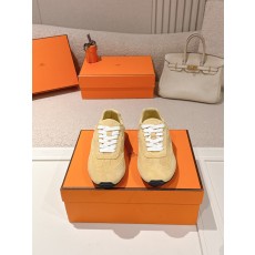 에르메스(HERMES) 스웨이드 고트 레더 스니커즈 신발