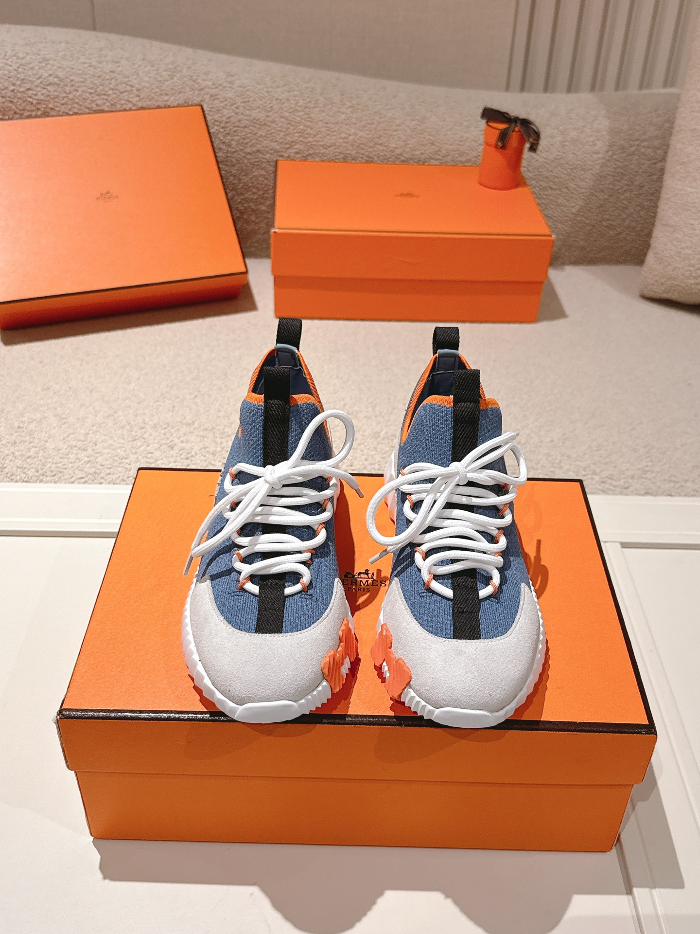 에르메스(HERMES) 클래식 커플 어글리 스니커즈 신발