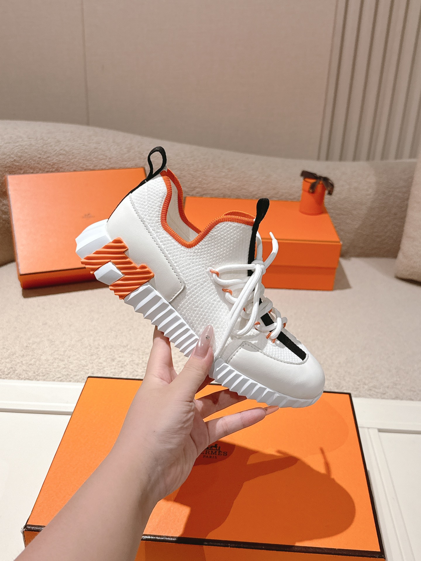 에르메스(HERMES) 클래식 커플 어글리 스니커즈 신발