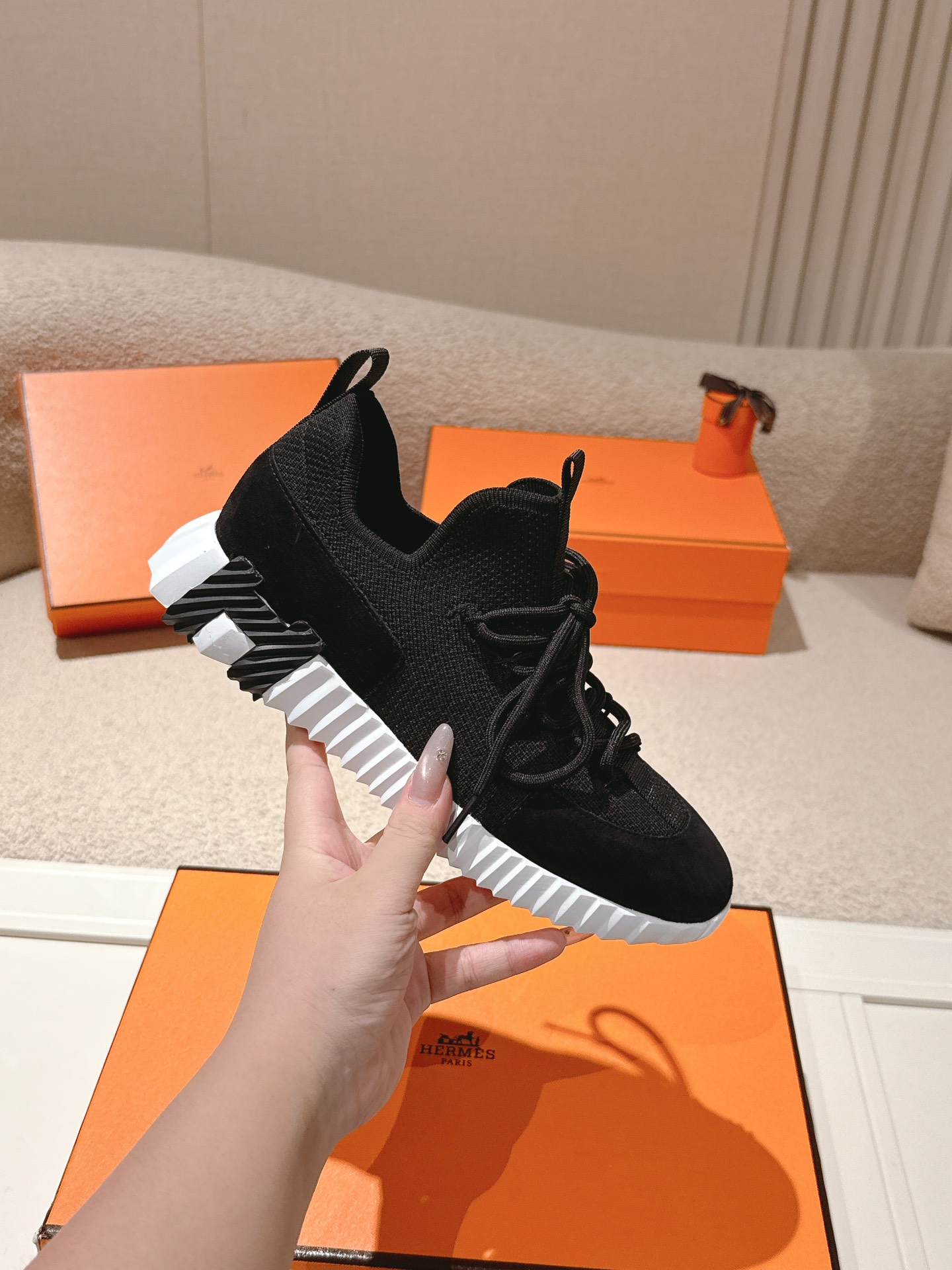 에르메스(HERMES) 클래식 커플 어글리 스니커즈 신발