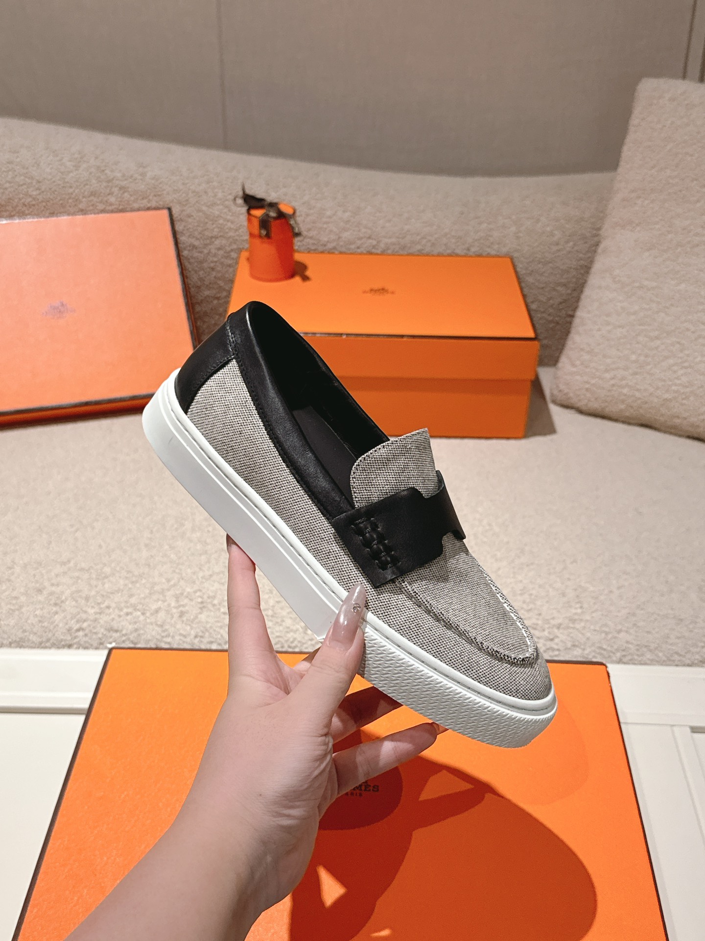 에르메스(HERMES) 플랫폼 커플 로퍼 스니커즈 신발