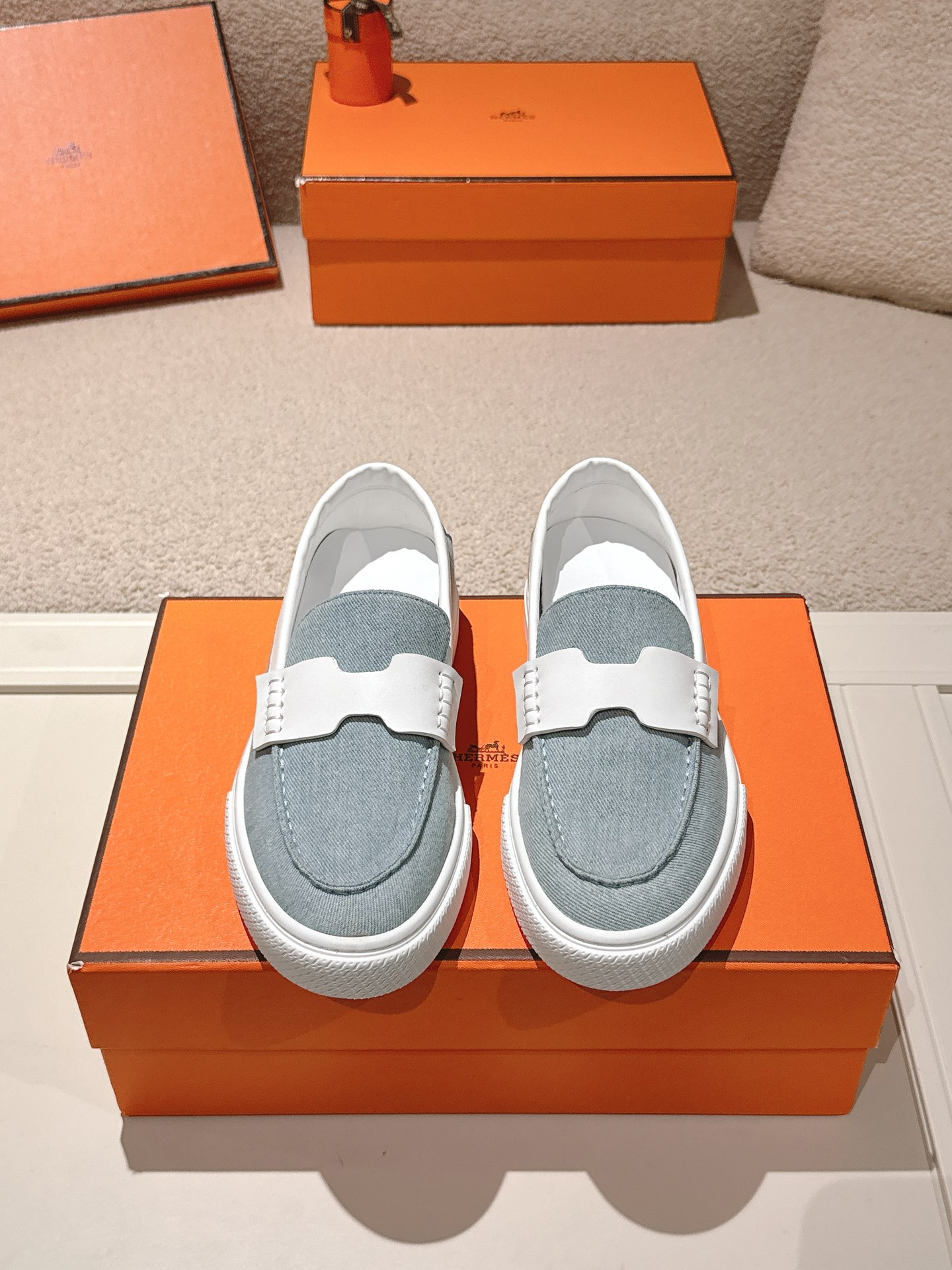 에르메스(HERMES) 플랫폼 커플 로퍼 스니커즈 신발