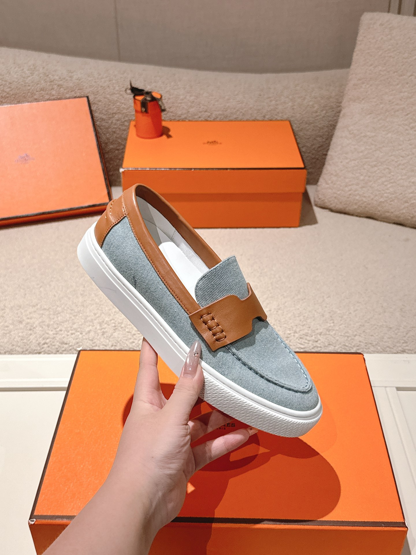 에르메스(HERMES) 플랫폼 커플 로퍼 스니커즈 신발