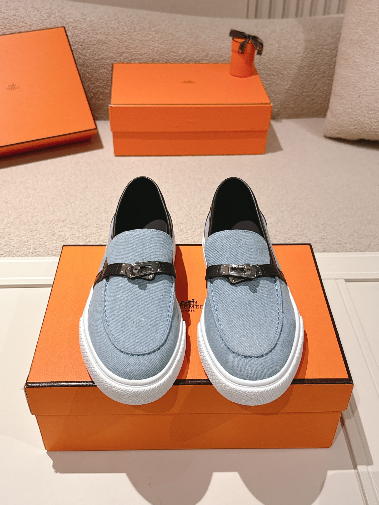 에르메스(HERMES) 플랫폼 커플 로퍼 스니커즈 신발