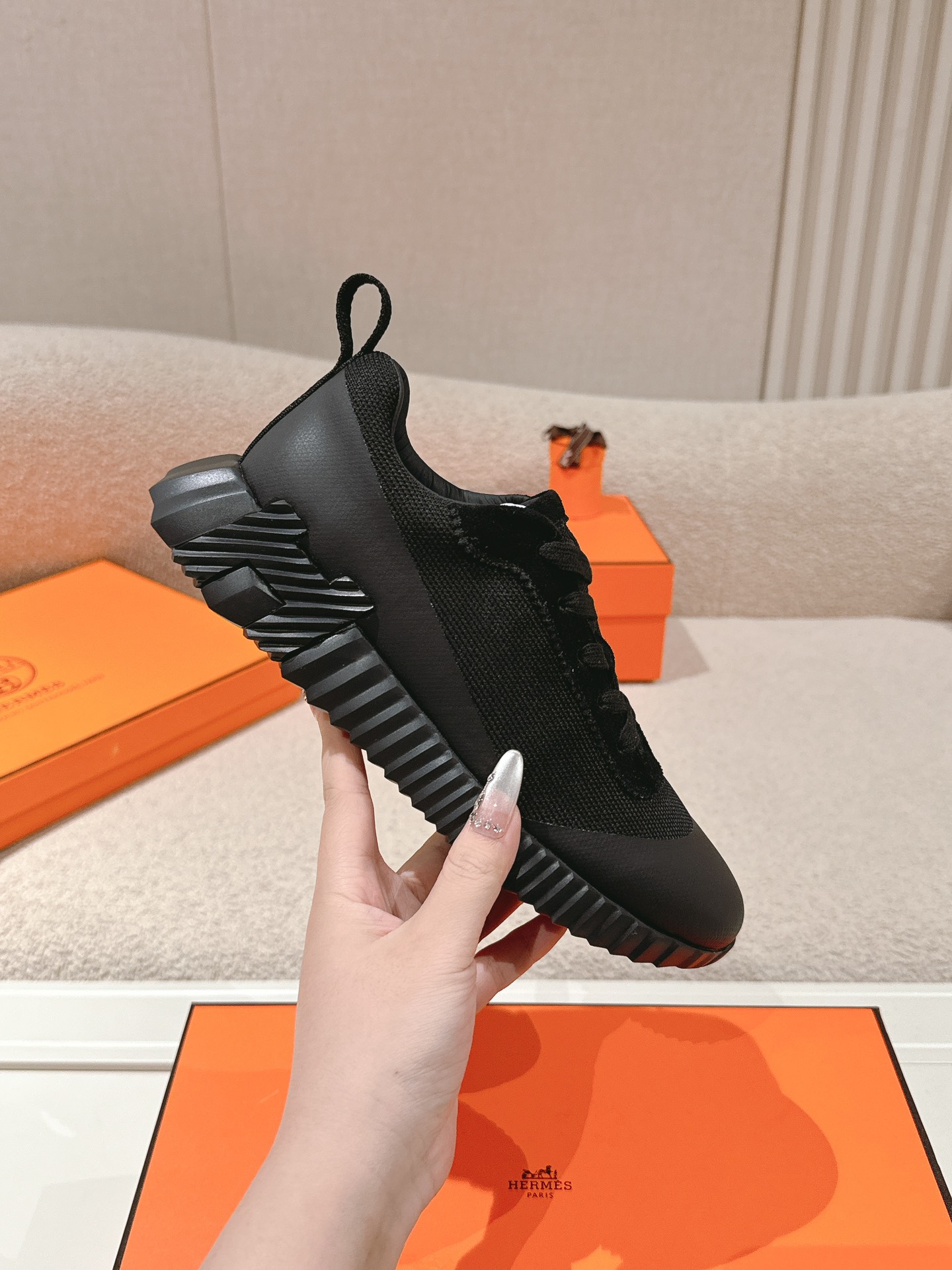 에르메스(HERMES) 클래식 어글리 스니커즈 신발