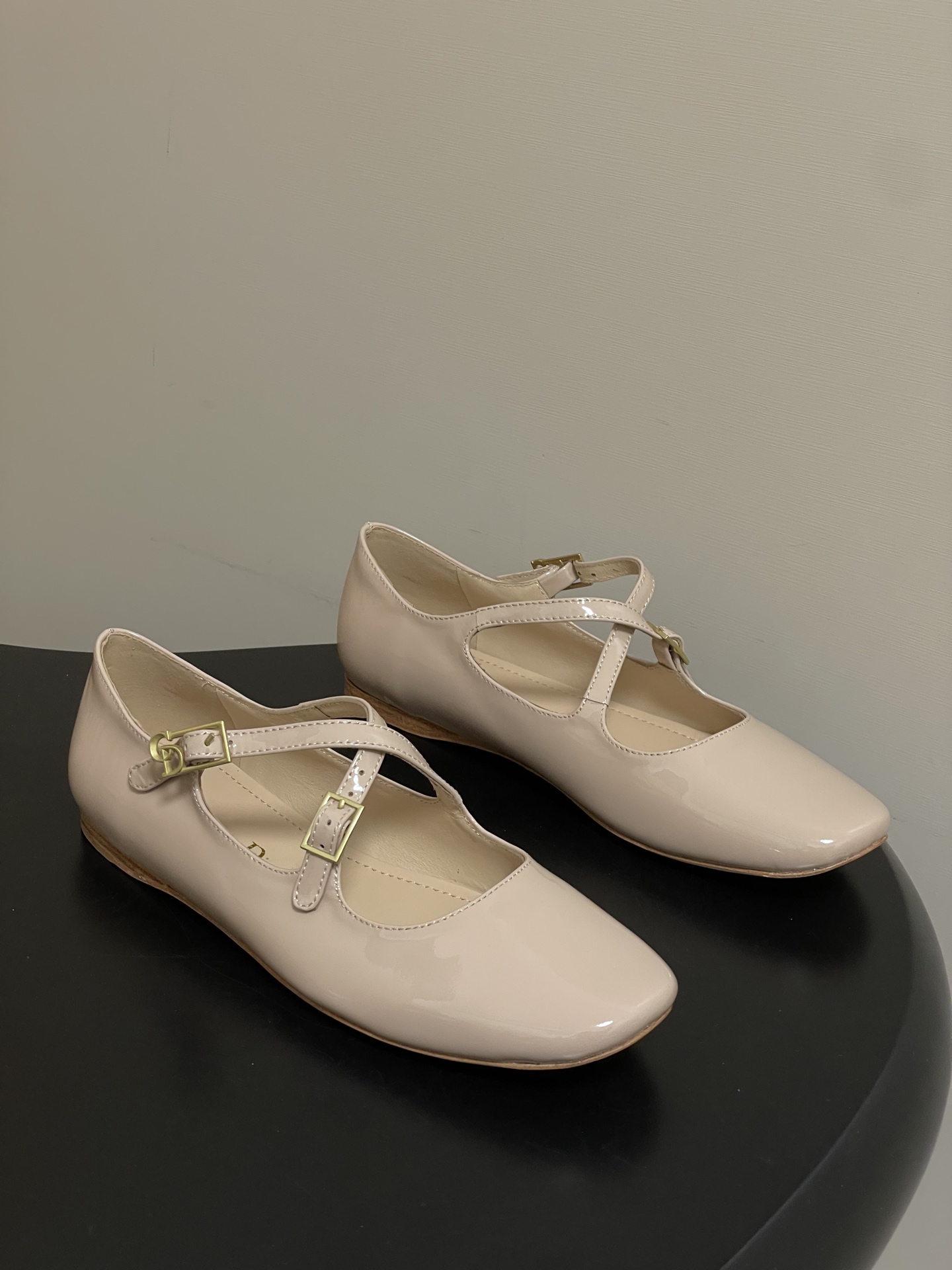 디올(Dior) CD 베리 디(Very D) 메쉬 발레리나 플랫 슈즈 단화 신발