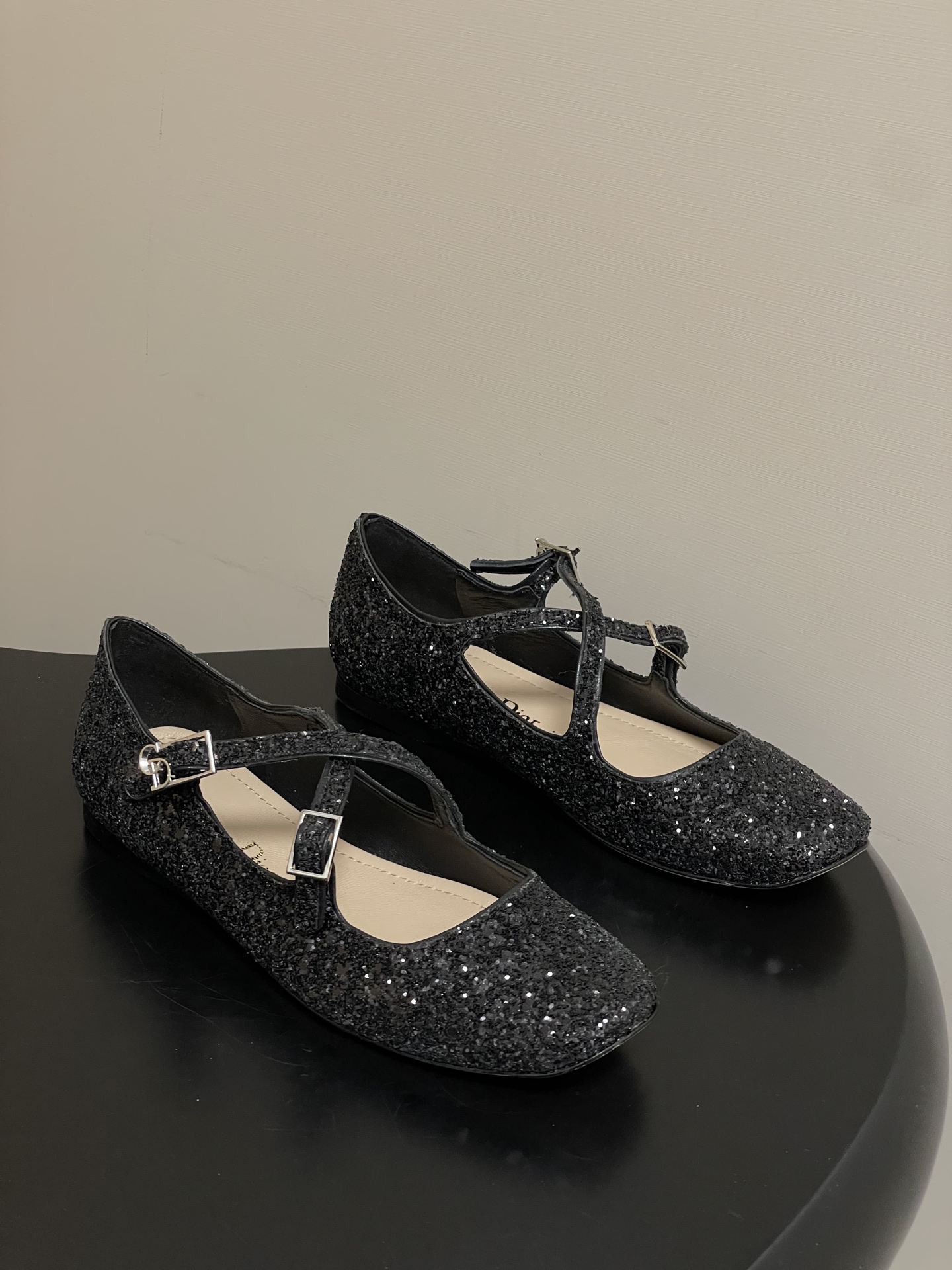 디올(Dior) CD 베리 디(Very D) 메쉬 발레리나 플랫 슈즈 단화 신발