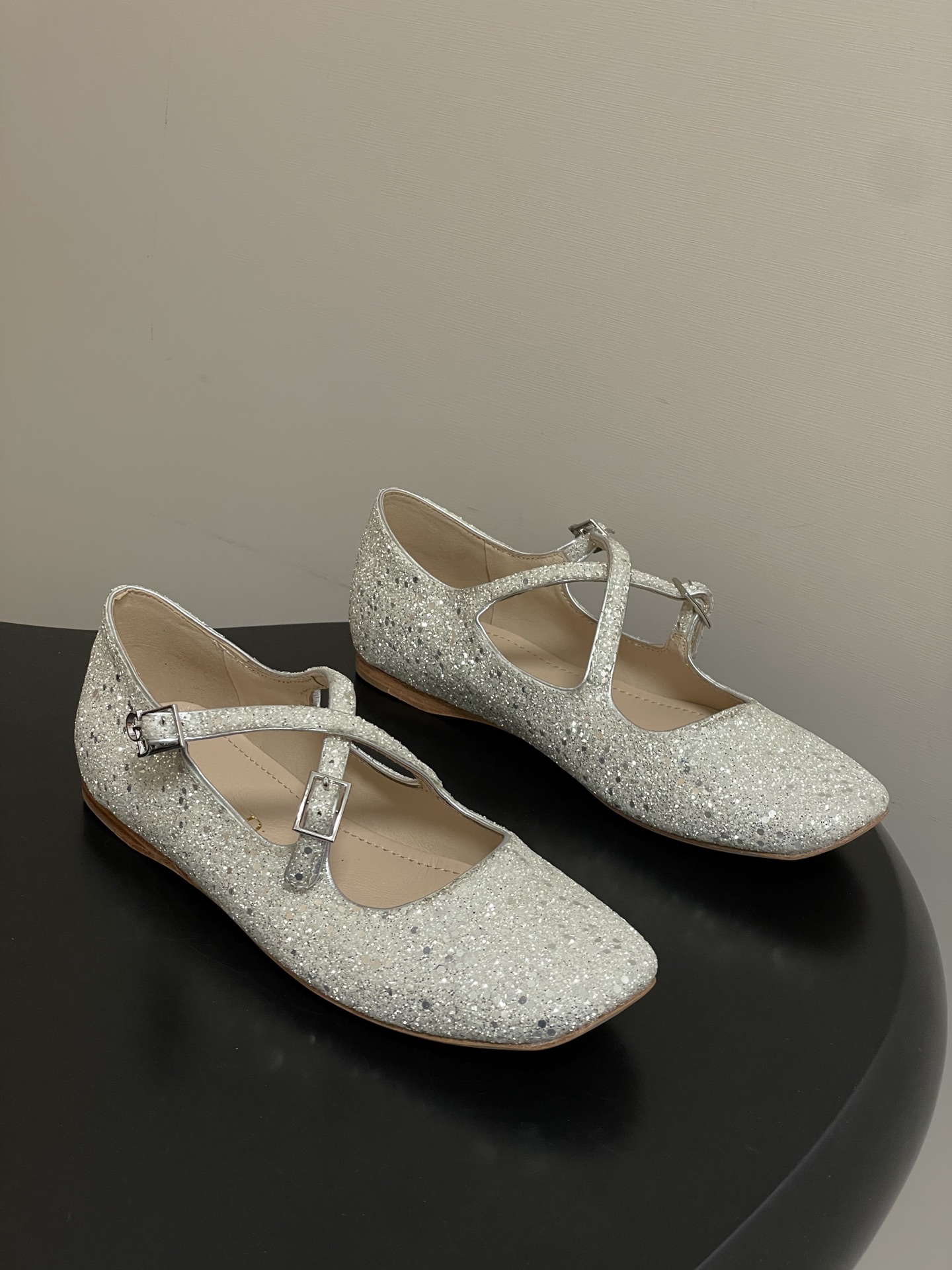 디올(Dior) CD 베리 디(Very D) 메쉬 발레리나 플랫 슈즈 단화 신발