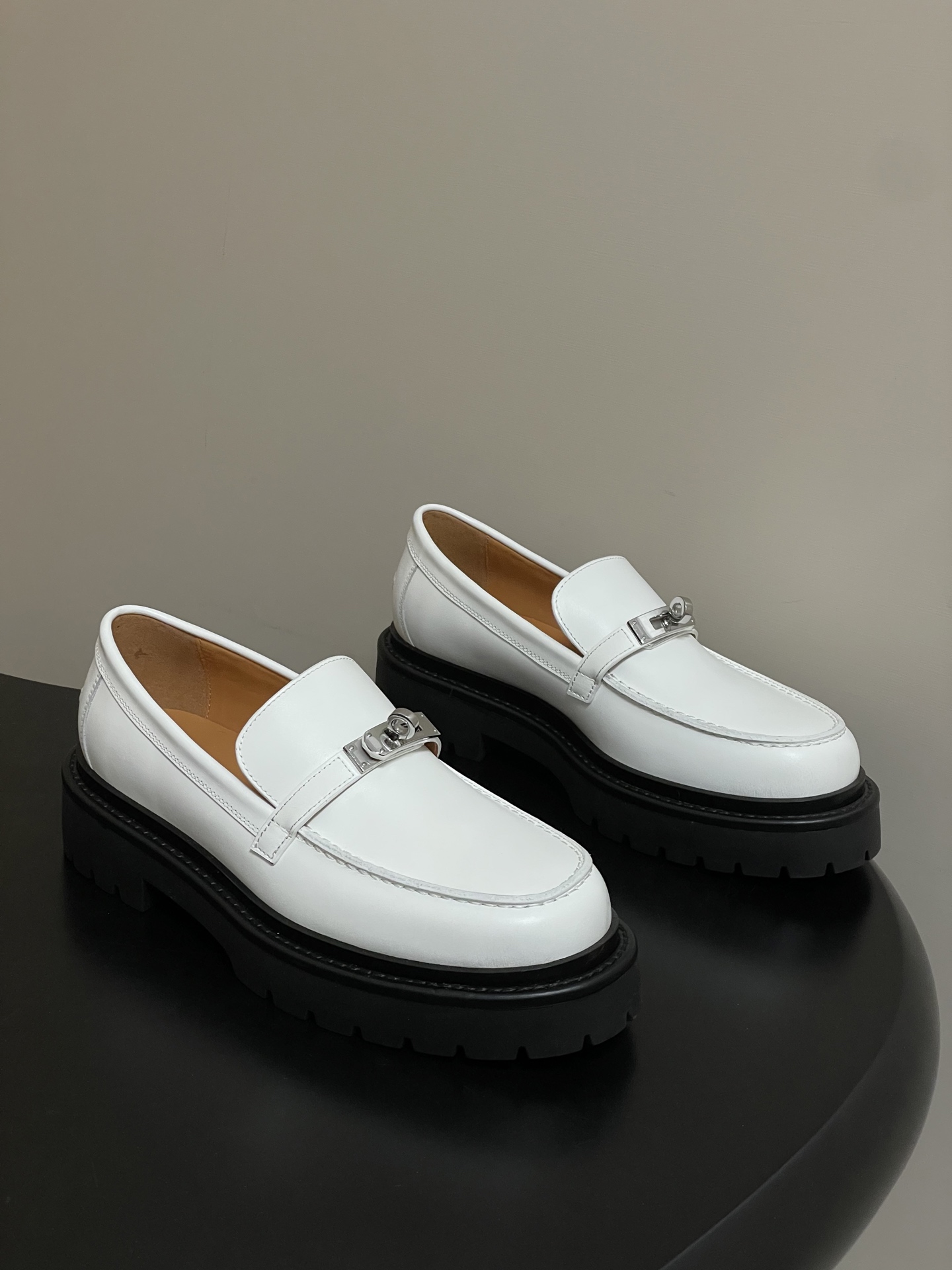 에르메스(Hermes) 아이콘 켈리 버클 플랫폼 로퍼 구두 신발