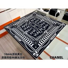 샤넬(CHANEL) CC 로고 더블 실크 프린트 목도리 스카프