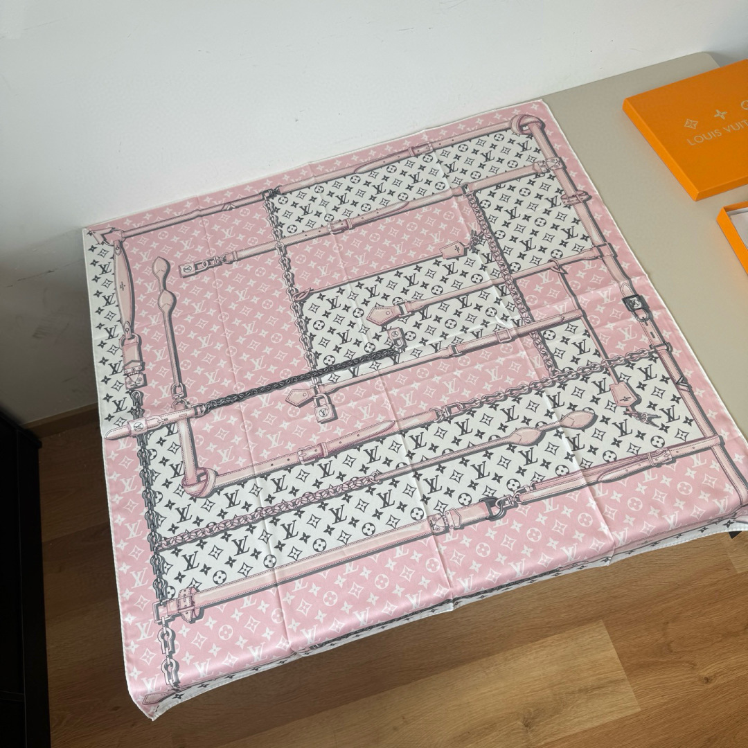 루이비통(LV) 모노그램 트윌 실크 스카프