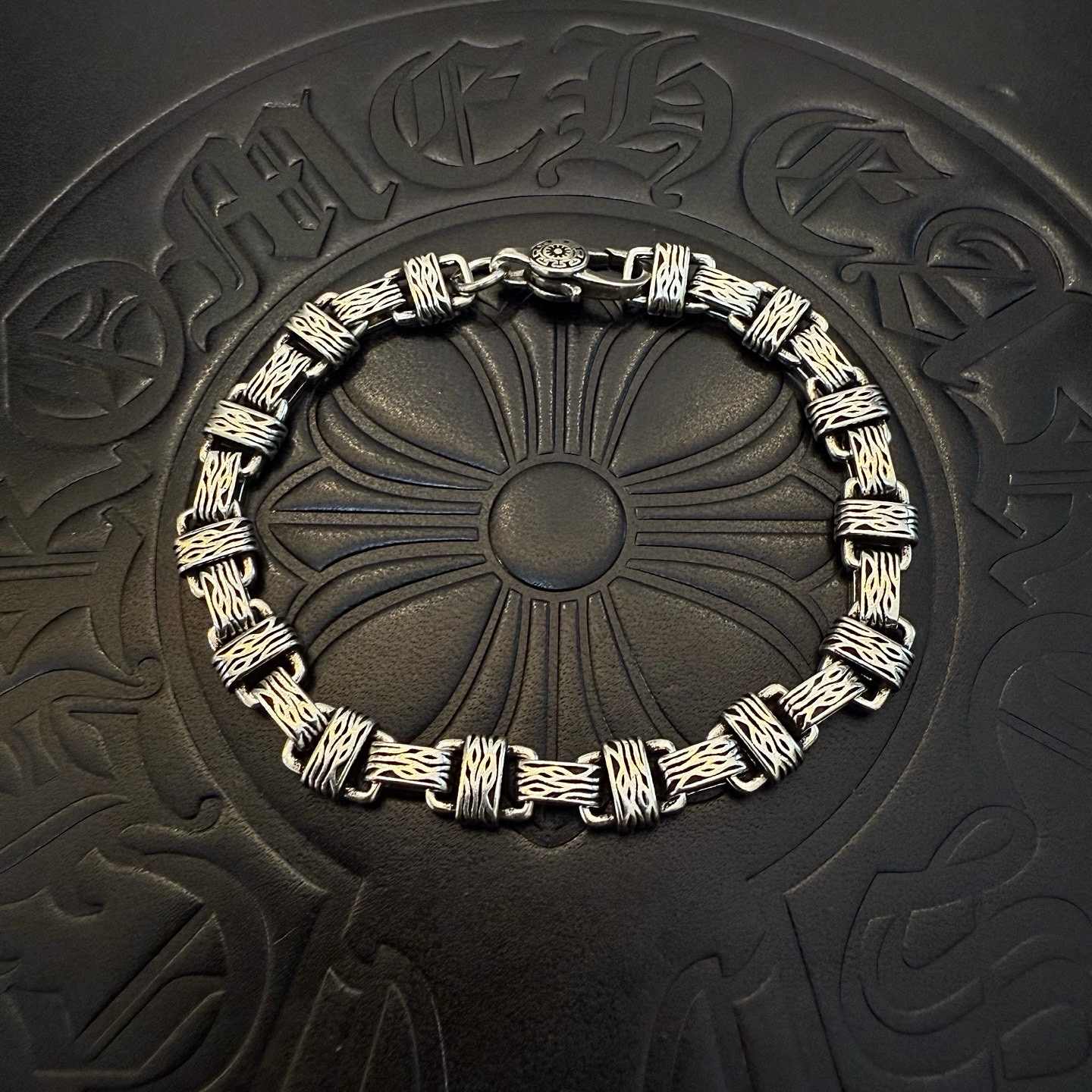 크롬하츠(CHROME HEARTS) 클래식 빈티지 피스 팔찌 악세사리