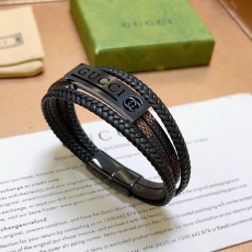 구찌(GUCCI) 가죽 팔찌 악세사리