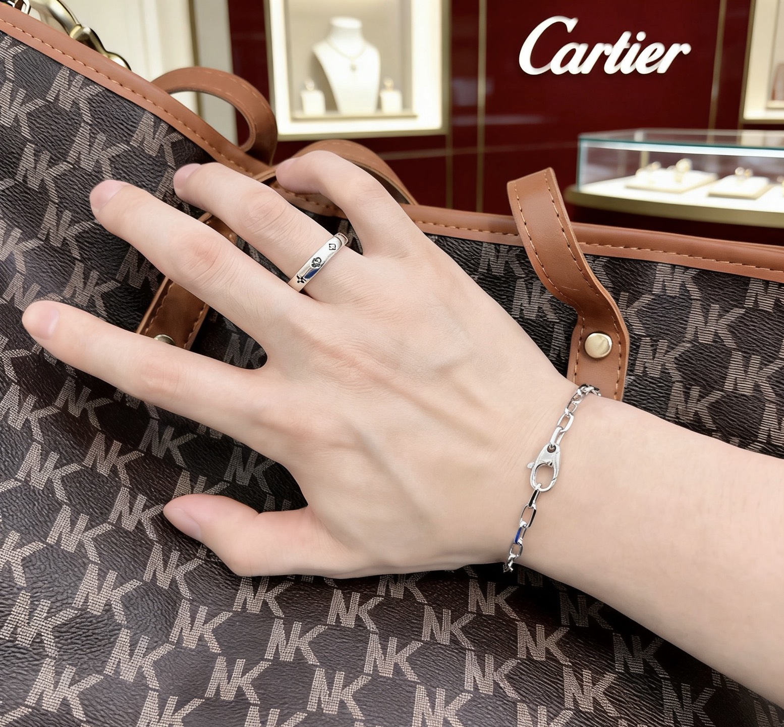 까르띠에(Cartier) 링 모티브 브레이슬릿 팔찌 악세사리