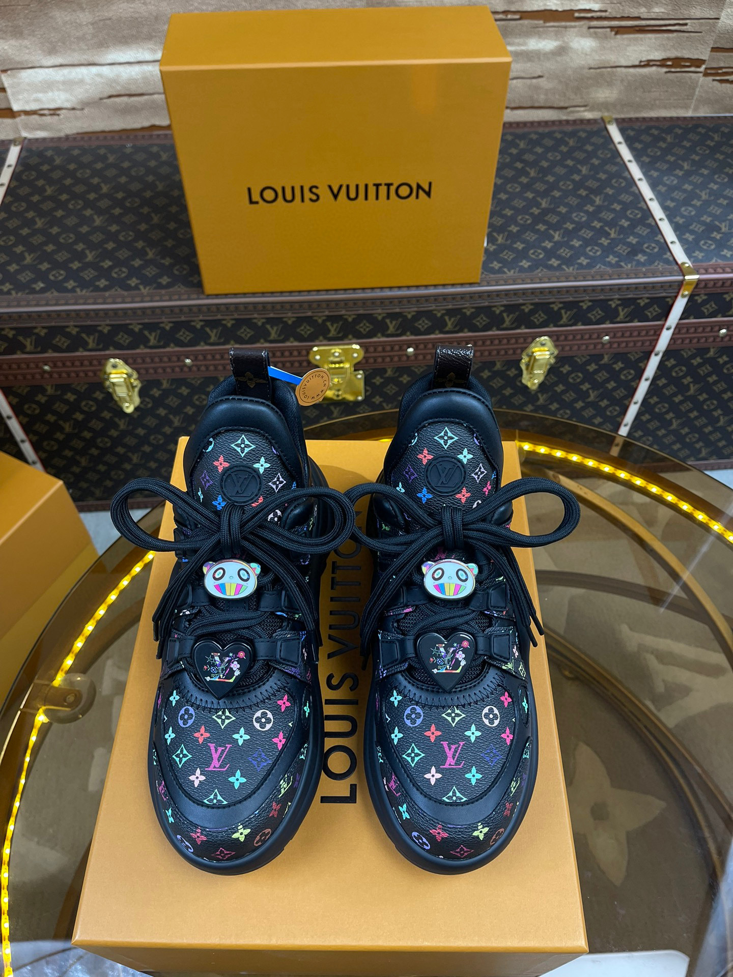 루이비통(LV) 무라카미 다카시 콜라보 아치라이트 스니커즈 신발