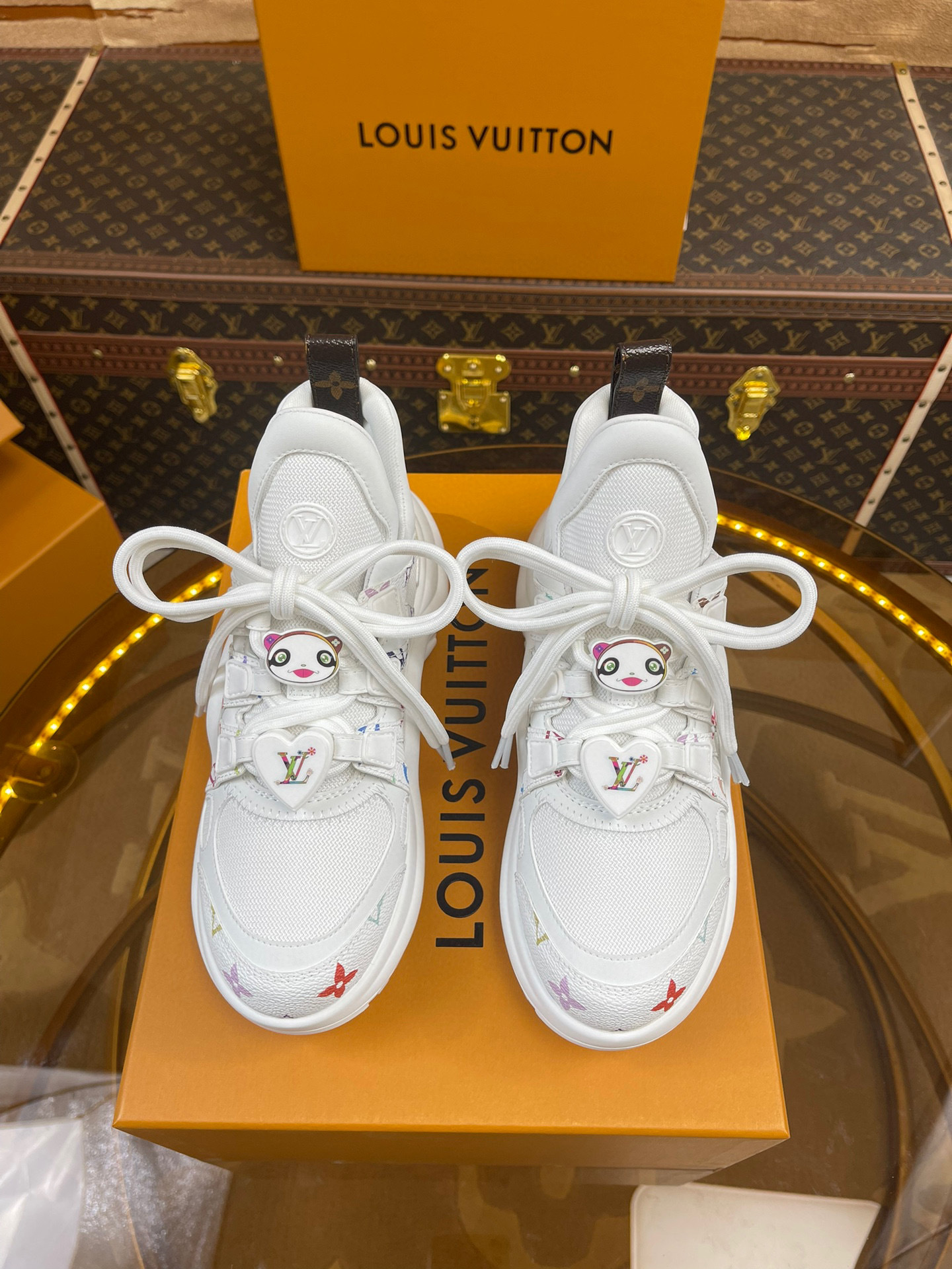 루이비통(LV) 무라카미 다카시 콜라보 아치라이트 스니커즈 신발