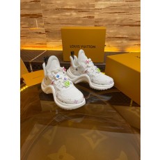 루이비통(LV) 무라카미 다카시 콜라보 아치라이트 스니커즈 신발