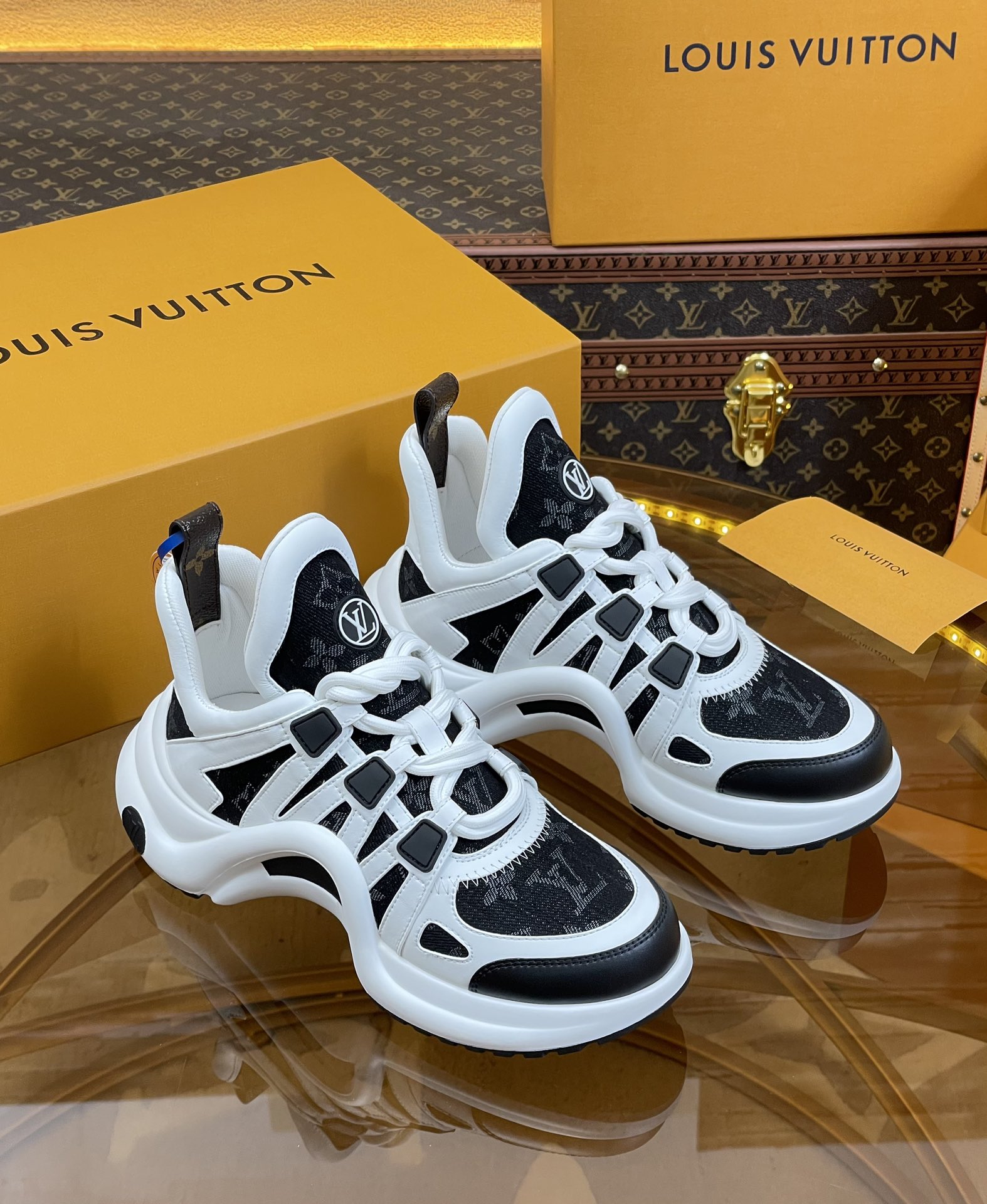 루이비통(LV) L-Archlight 아치라이트 최상위 버전 스니커즈 신발