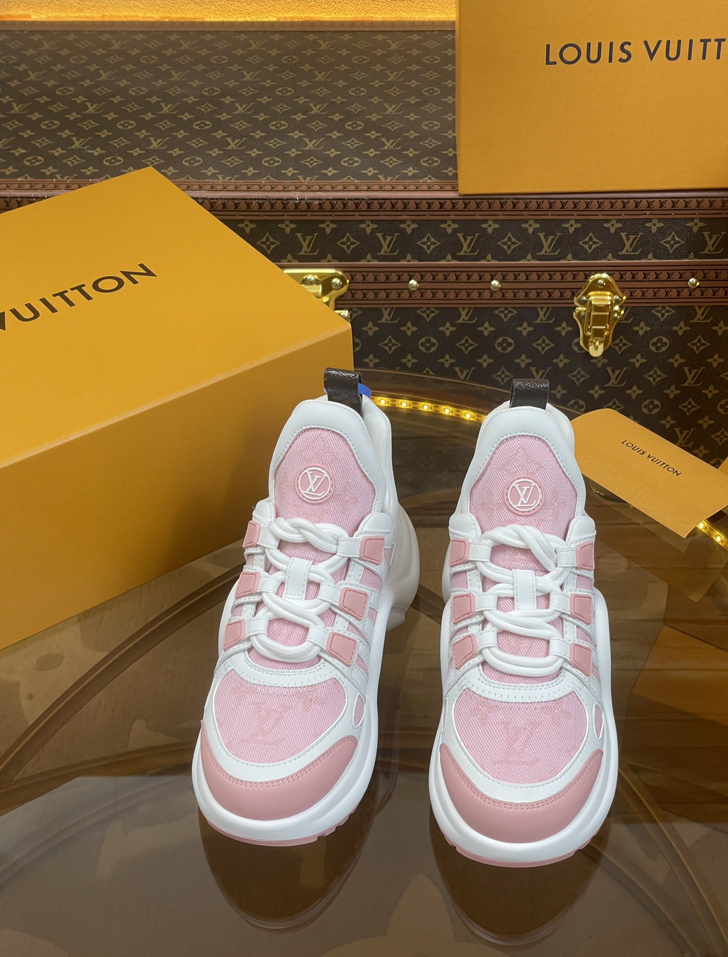 루이비통(LV) L-Archlight 아치라이트 최상위 버전 스니커즈 신발