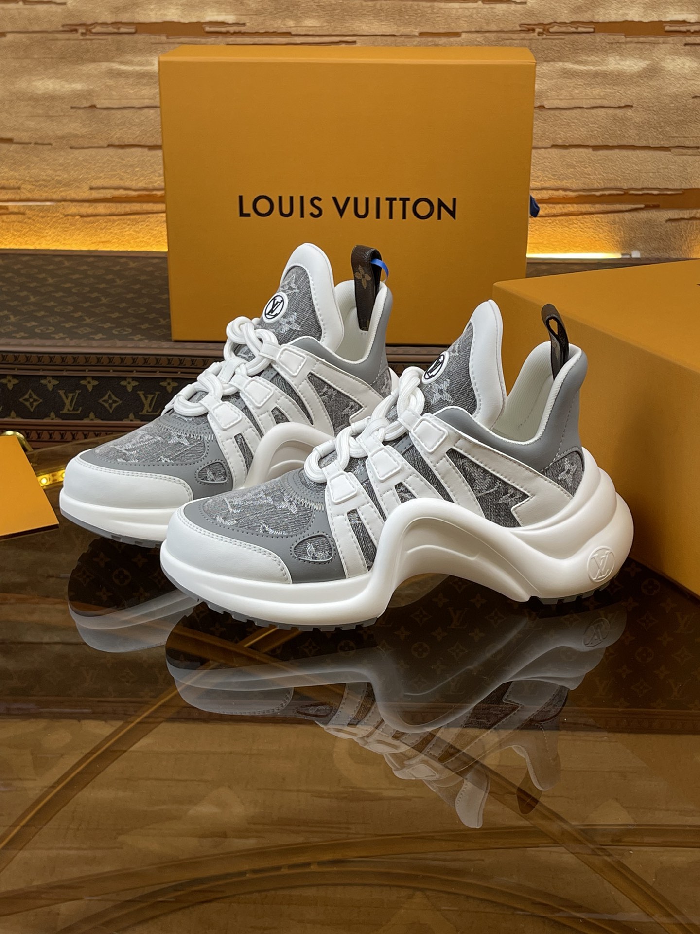 루이비통(LV) L-Archlight 아치라이트 최상위 버전 스니커즈 신발