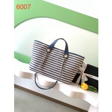 샤넬(CHANEL) 26C 크루즈 스트라이프 토트백 숄더백 가방