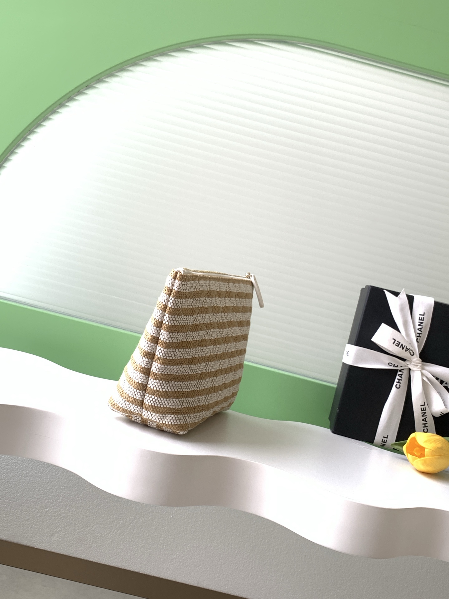 샤넬(CHANEL) 26C 베이지 스트라이프 클러치 백 가방 (스몰)