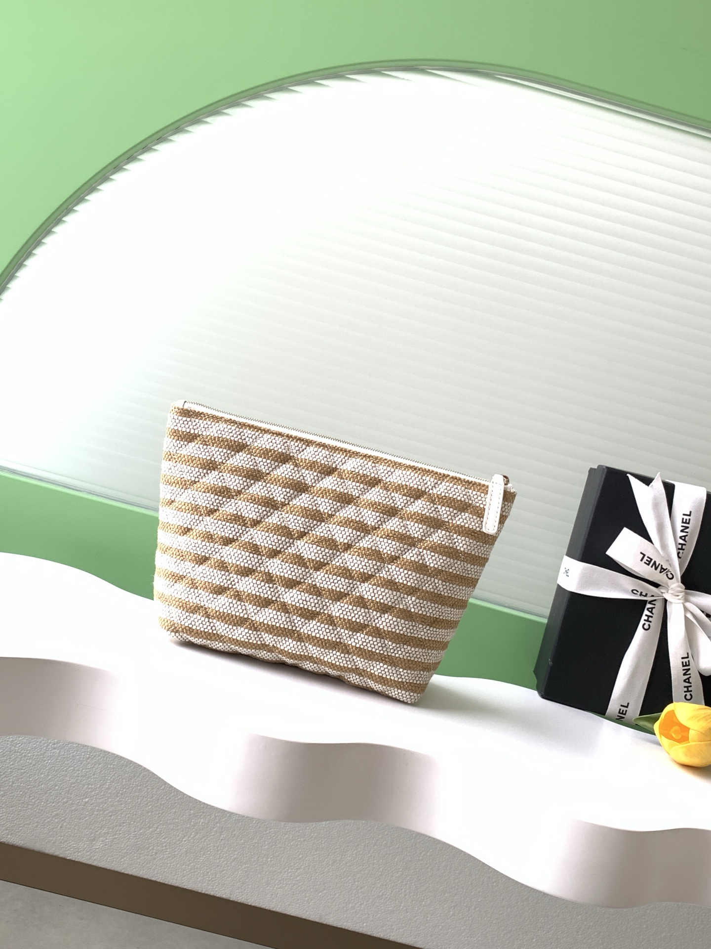 샤넬(CHANEL) 26C 베이지 스트라이프 클러치 백 가방 (스몰)