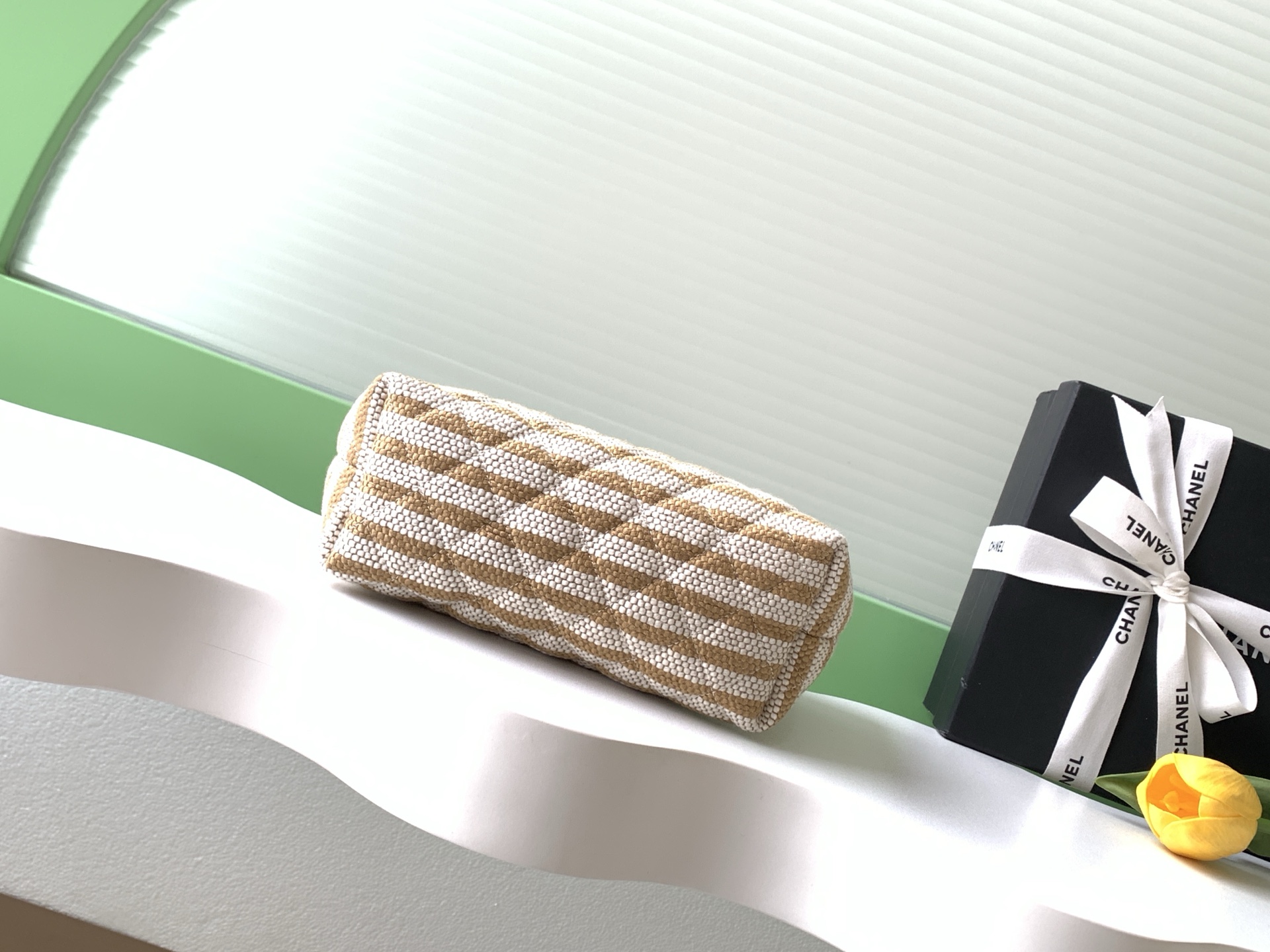 샤넬(CHANEL) 26C 베이지 스트라이프 클러치 백 가방 (스몰)