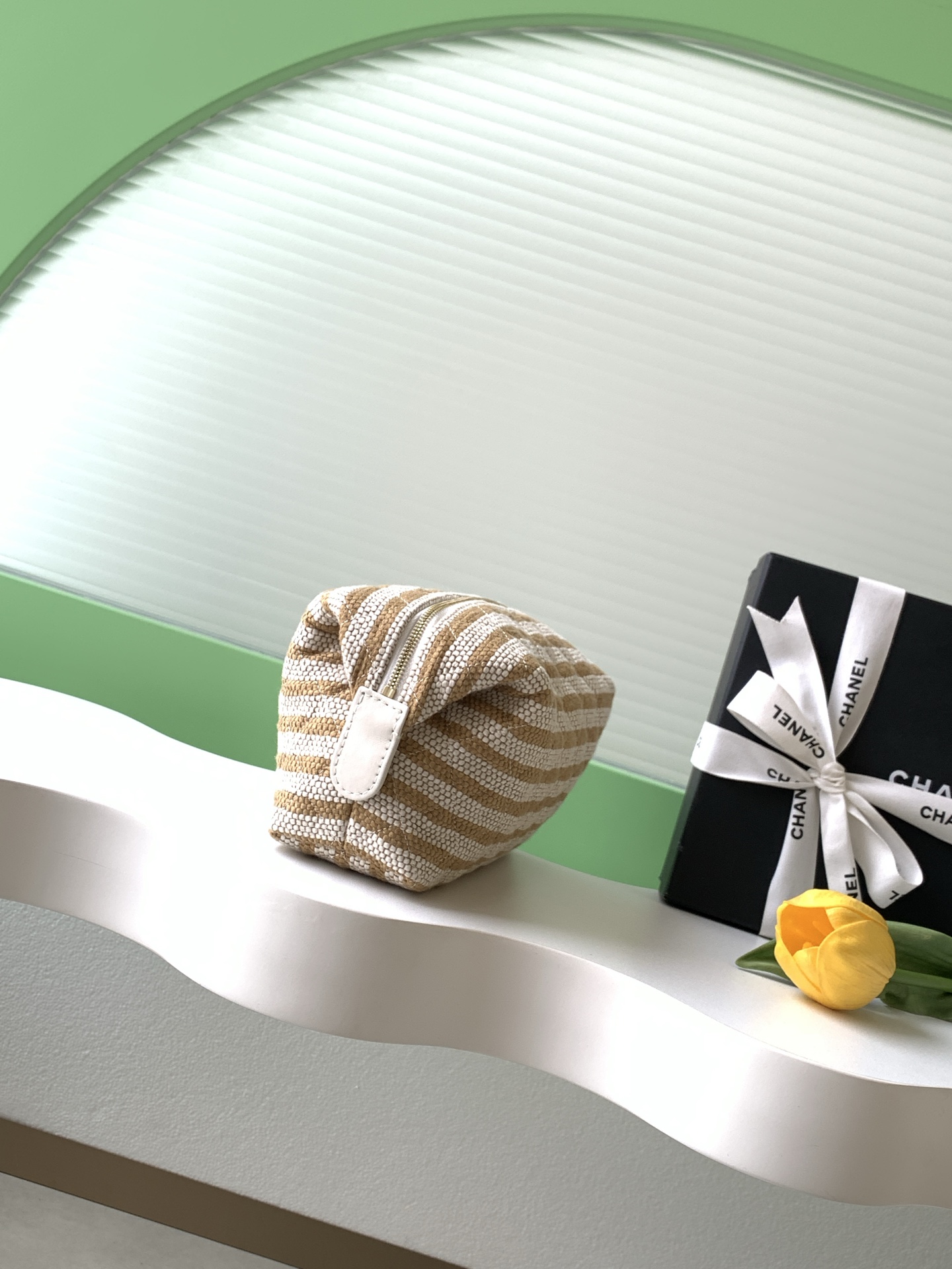 샤넬(CHANEL) 26C 베이지 스트라이프 미니 클러치 파우치 백 가방