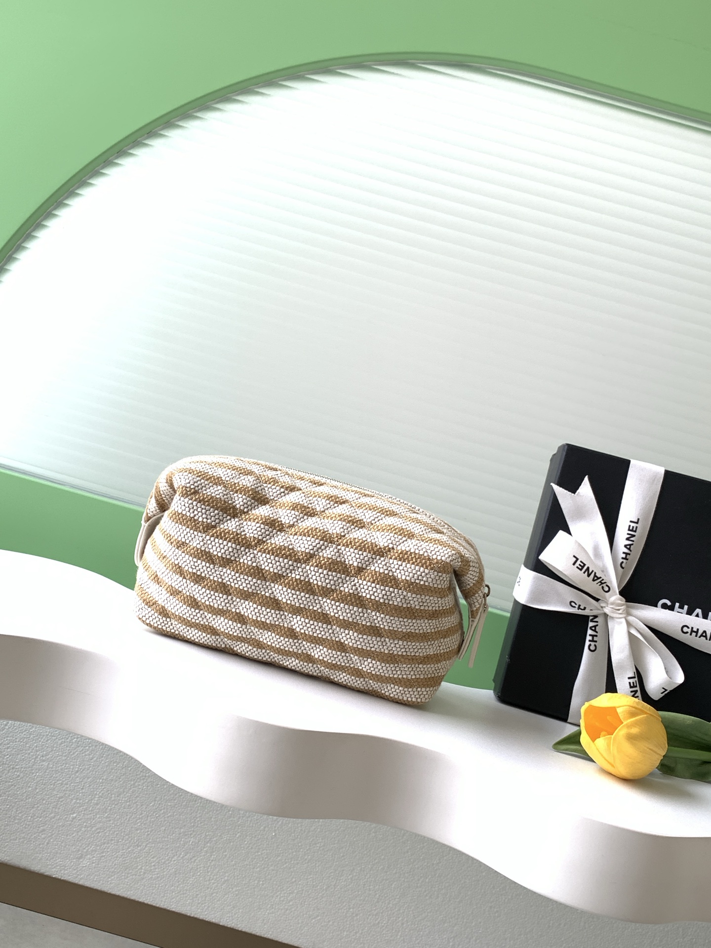 샤넬(CHANEL) 26C 베이지 스트라이프 미니 클러치 파우치 백 가방