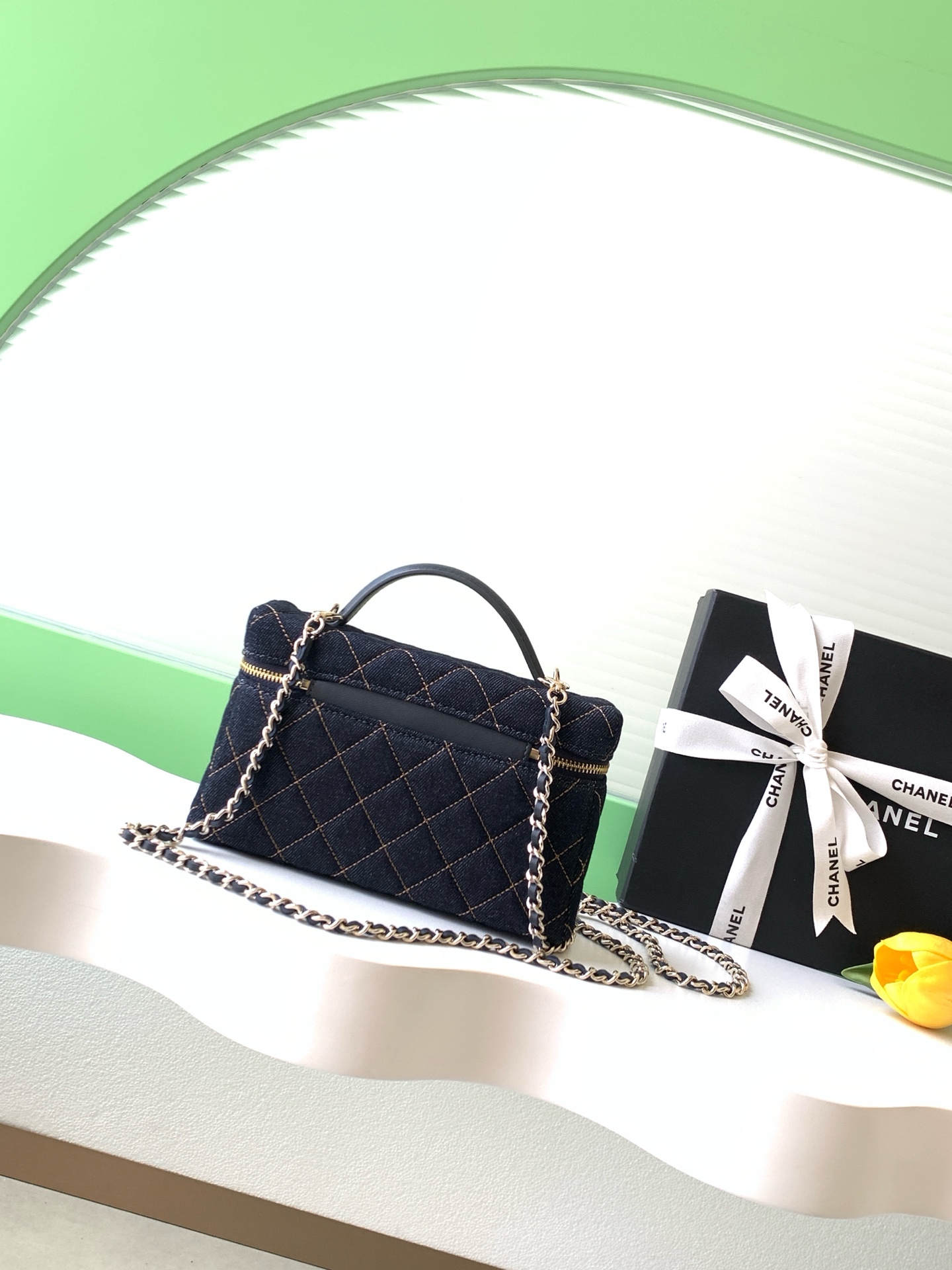 샤넬(CHANEL) 26P 데님 런치박스 백 (스몰)