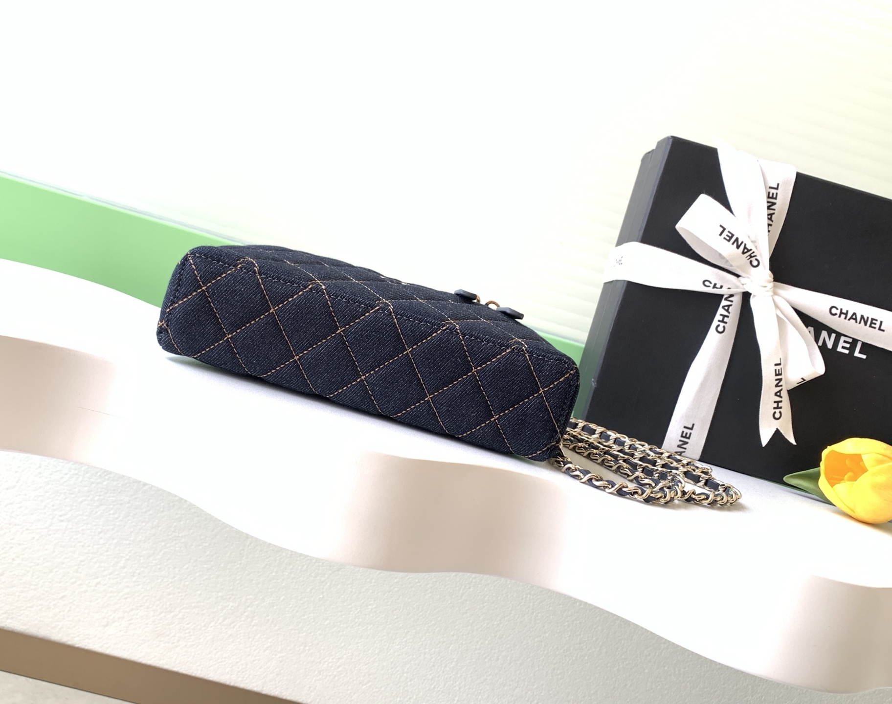 샤넬(CHANEL) 26P 데님 런치박스 백 (스몰)