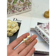 디올(DIOR) 스타 CD 드롭 귀걸이 악세사리